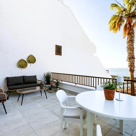 Patti Los Gigantes * Acantilado de los Gigantes